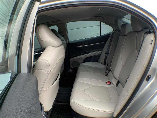 Used 2022 Toyota Camry XLE image 23