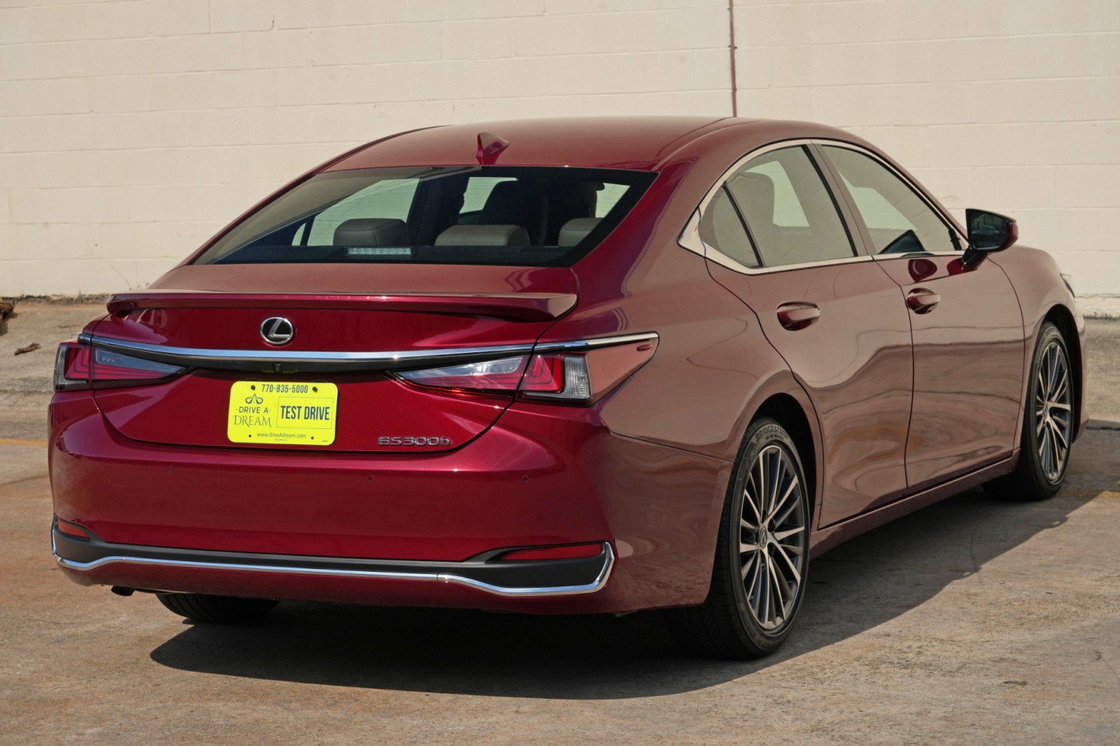 Used 2025 Lexus ES 300h w/ Premium Package FWD image 58