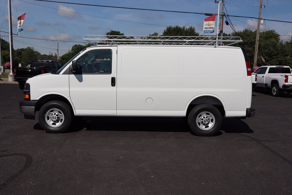 New 2025 Chevrolet Express 2500 w/ Driver Convenience Package RWD image 25