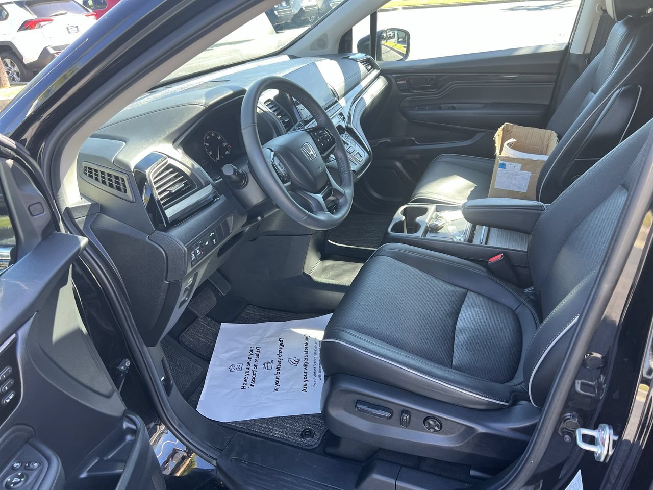 Used 2025 Honda Odyssey Elite image 16