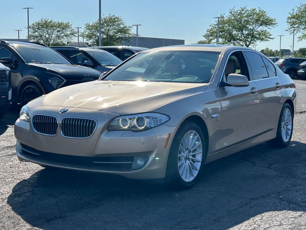 Used 2011 BMW 535i xDrive Sedan AWD/4WD image 3