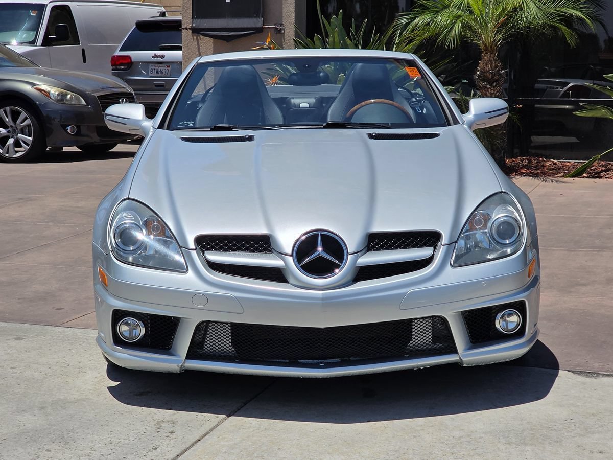 Used 2011 Mercedes-Benz SLK 350 image 4