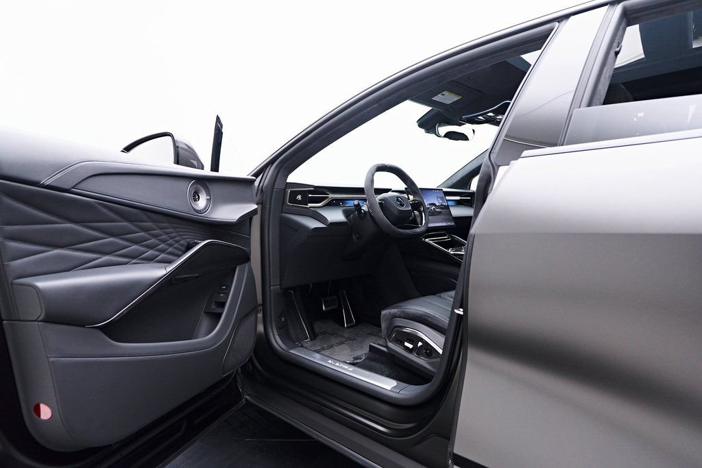 Used 2025 Lotus Eletre AWD/4WD image 52