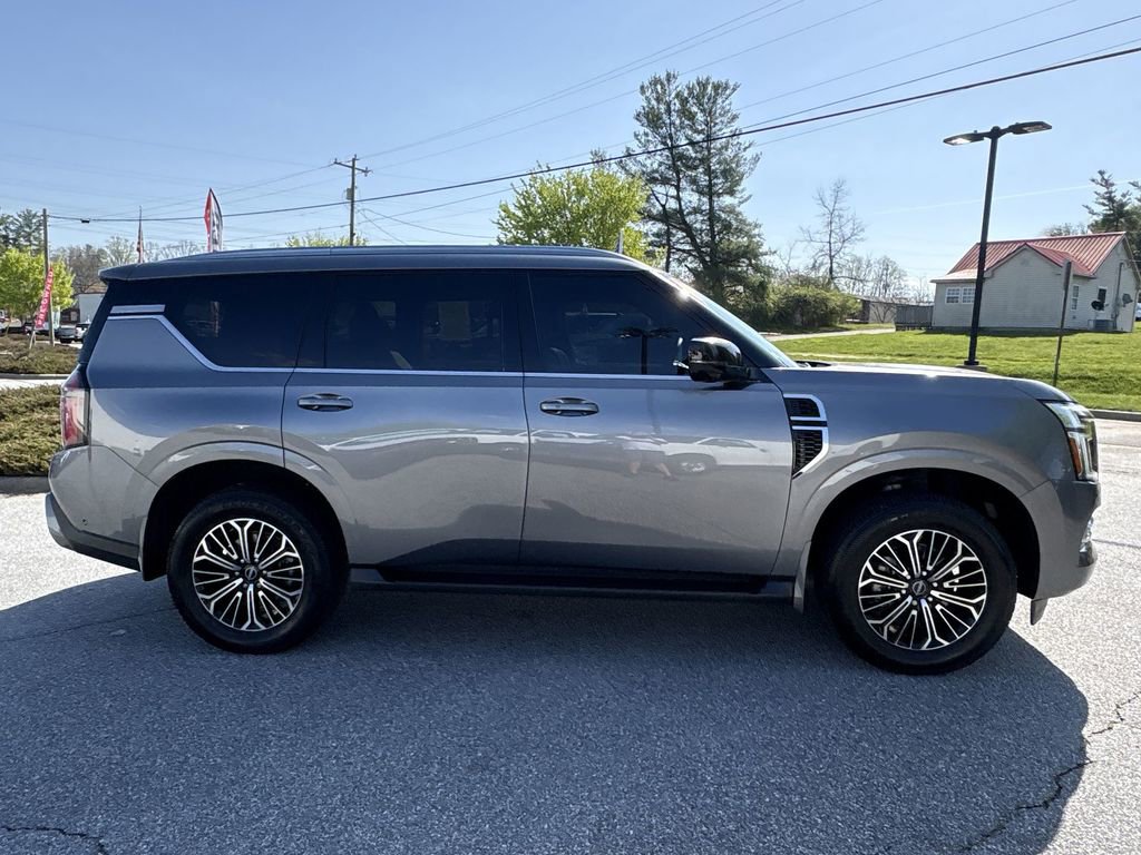 Used 2025 Nissan Armada SL w/ Captain's Chari Seat Package image 11