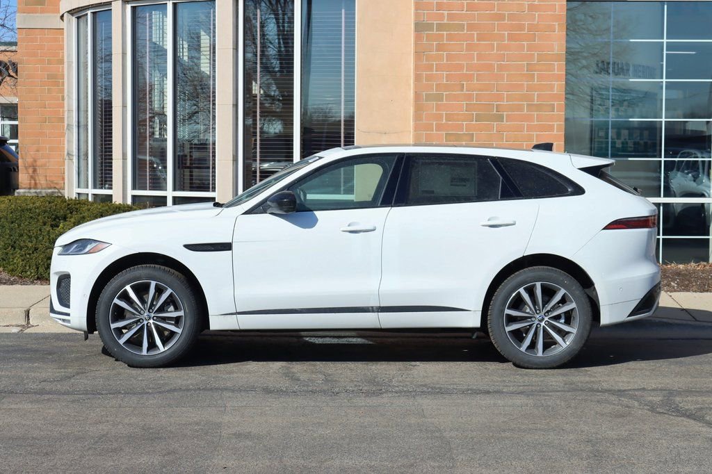 Used 2026 Jaguar F-PACE R-Dynamic S image 2