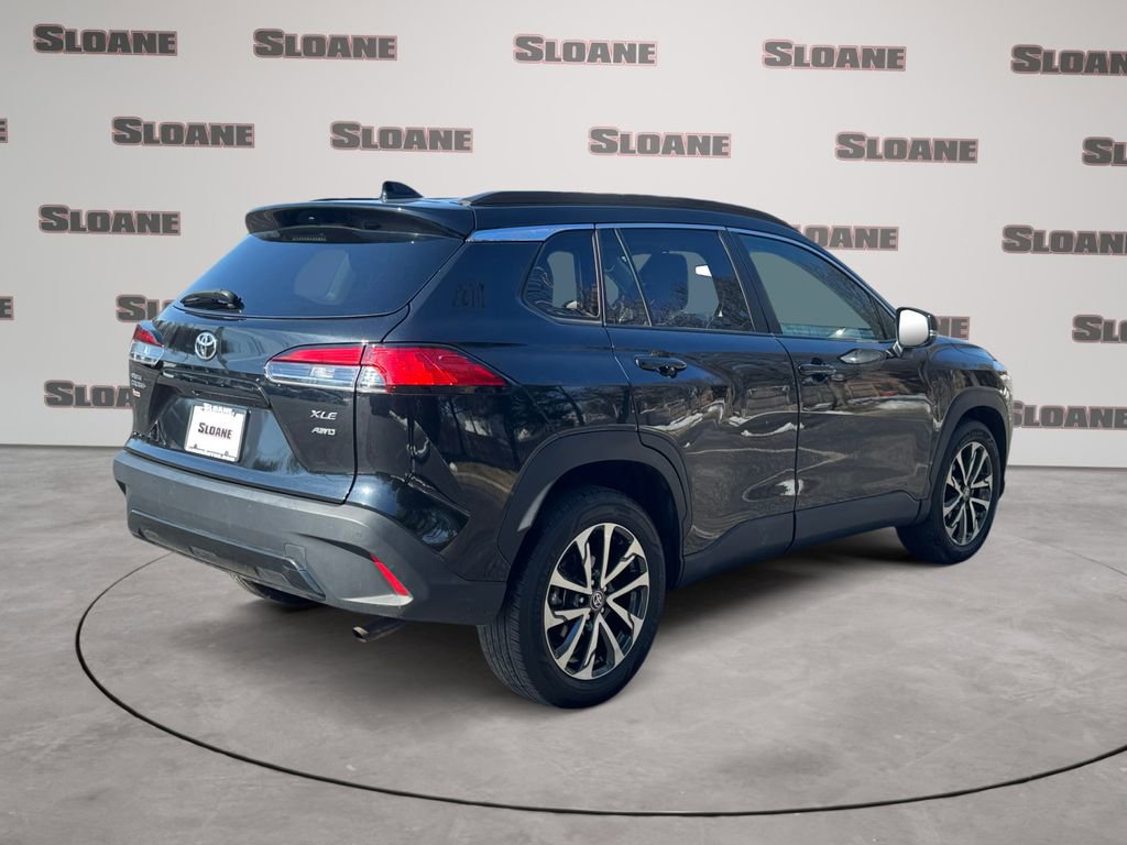 Used 2023 Toyota Corolla Cross XLE w/ Convenience Package image 5