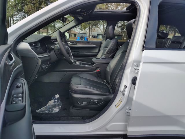 New 2026 Jeep Grand Cherokee Limited image 2