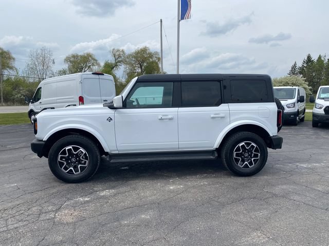 Used 2025 Ford Bronco Outer Banks AWD/4WD image 3