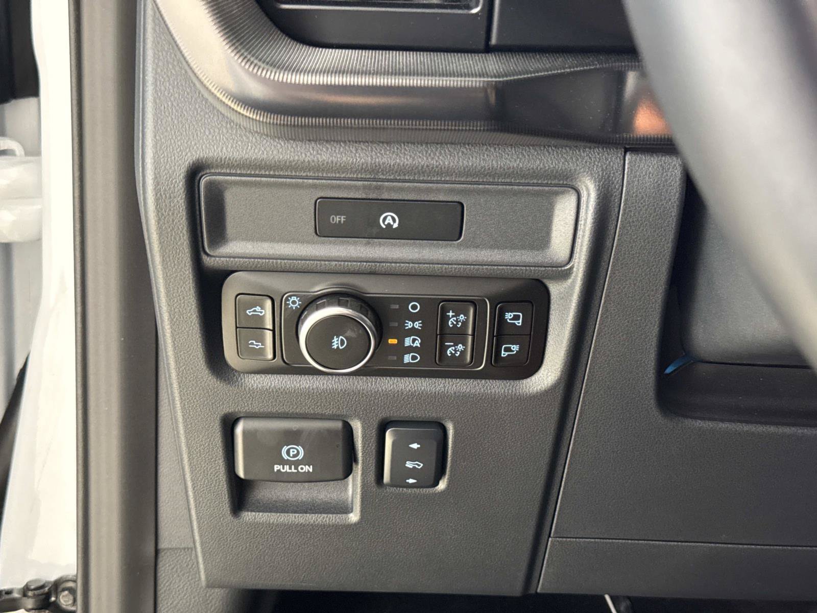 Used 2025 Ford F150 Raptor AWD/4WD image 31