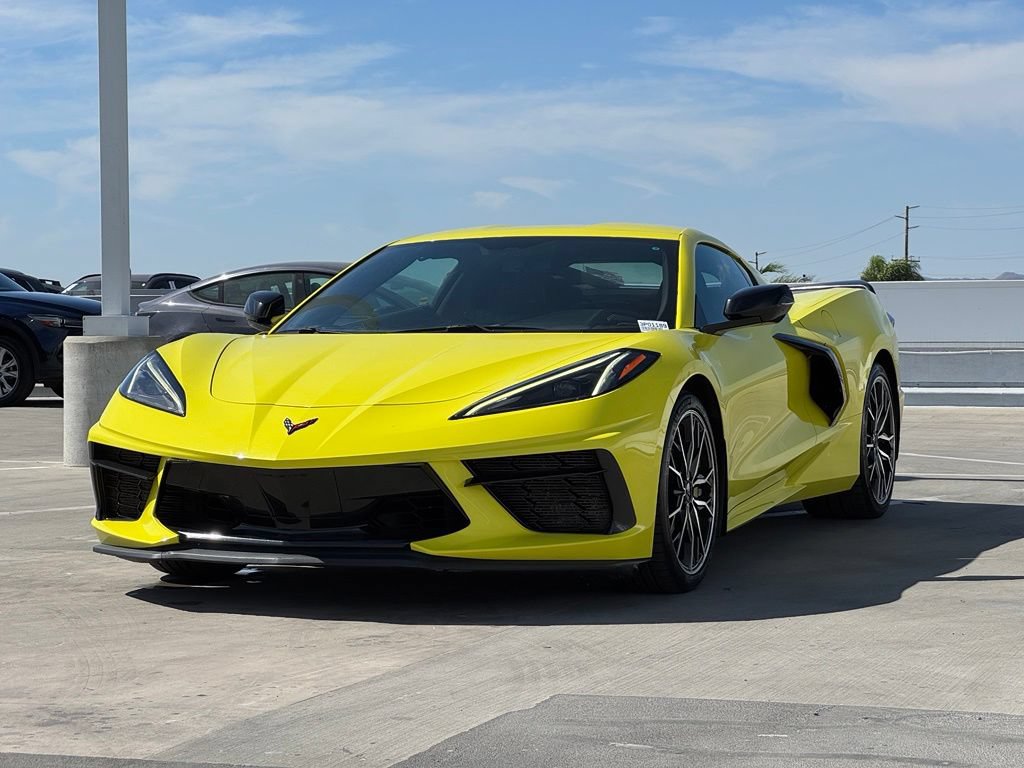 Used 2021 Chevrolet Corvette Stingray Coupe w/ Z51 Performance Package RWD image 6