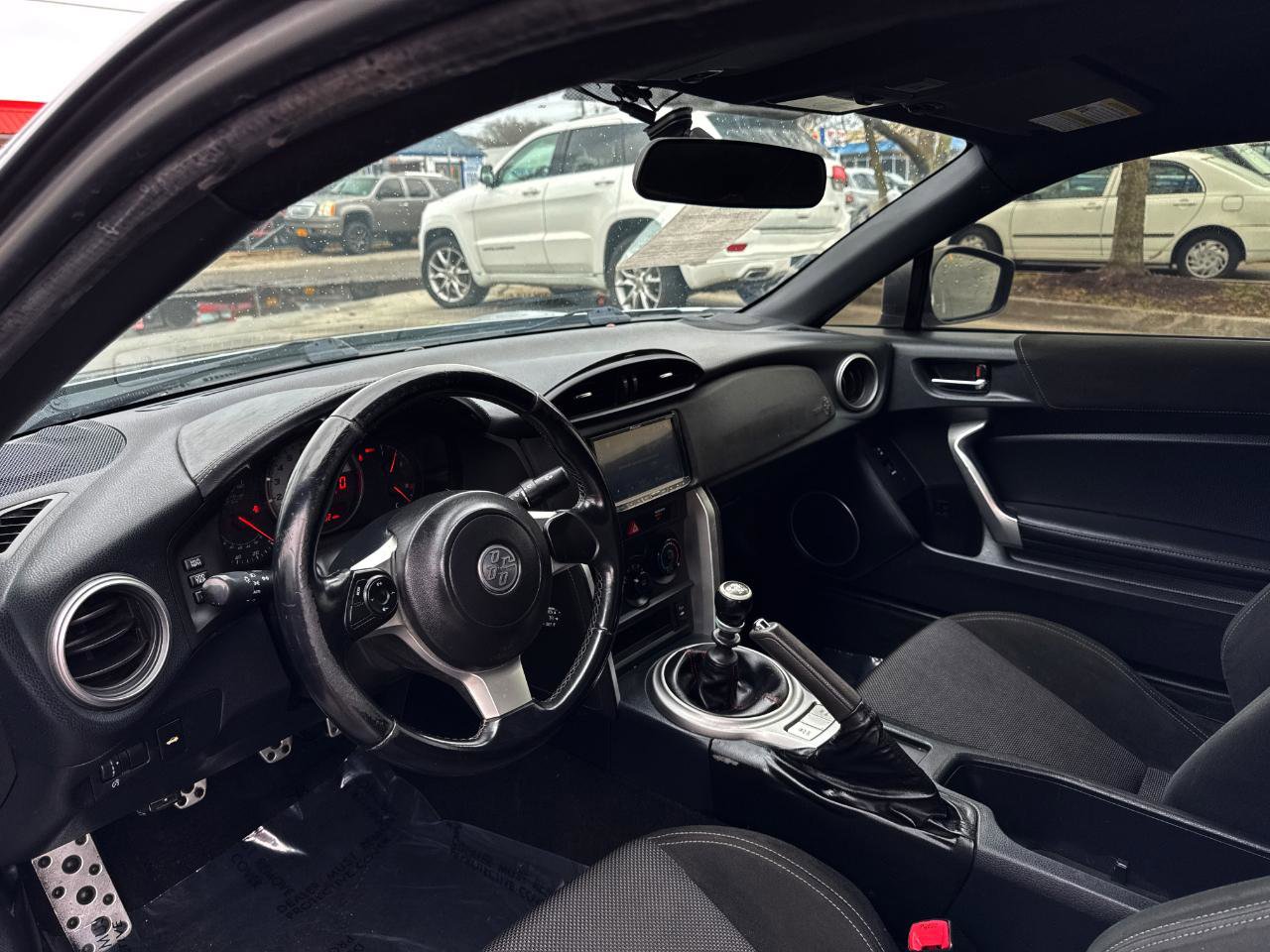 Used 2017 Toyota 86 image 11