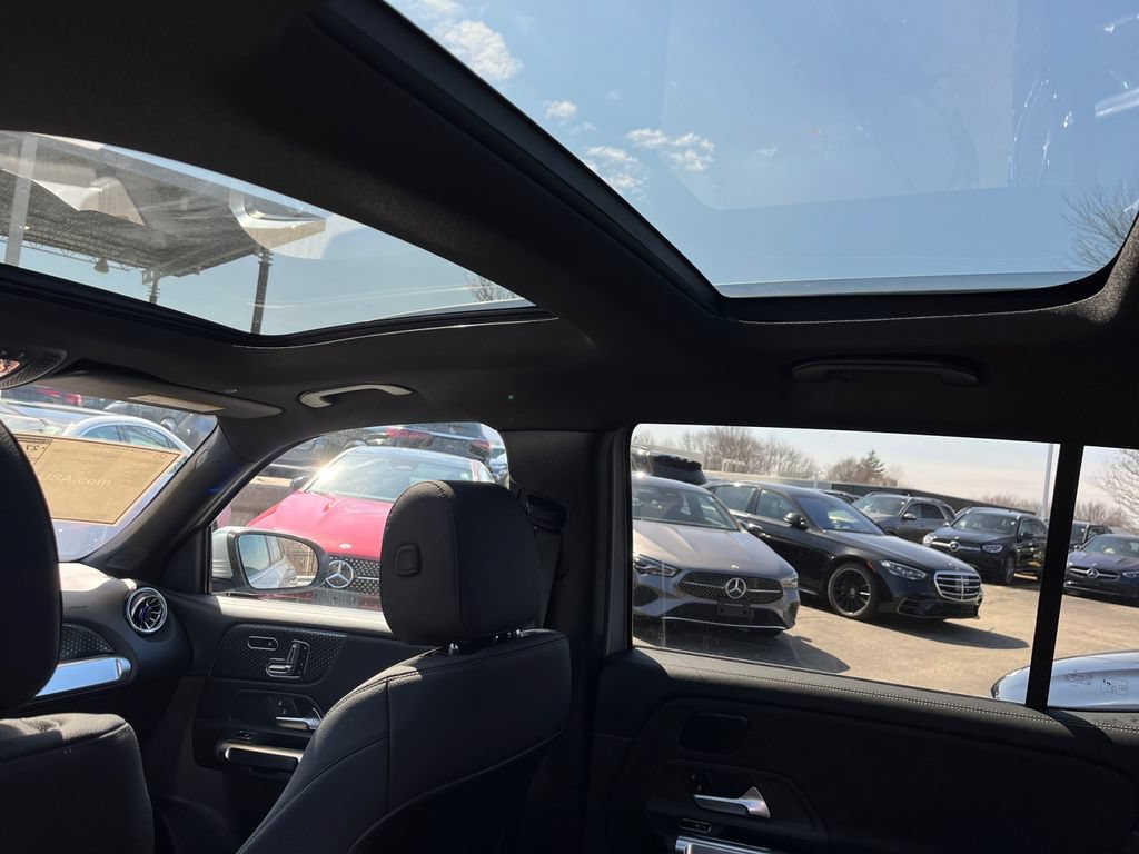New 2026 Mercedes-Benz GLB 250 4MATIC image 10