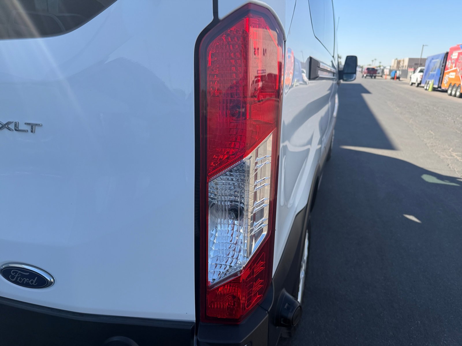 Used 2024 Ford Transit 350 XLT RWD image 30