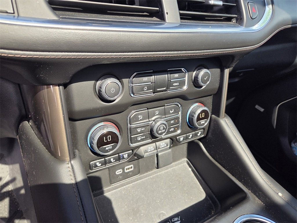 Used 2024 Chevrolet Tahoe High Country image 27