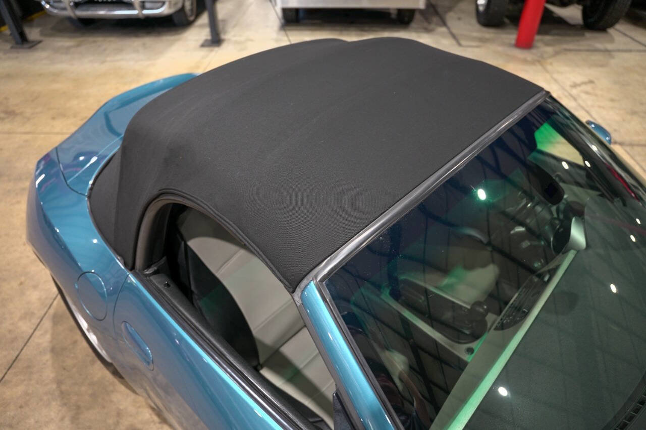 Used 2005 BMW Z4 2.5i image 31