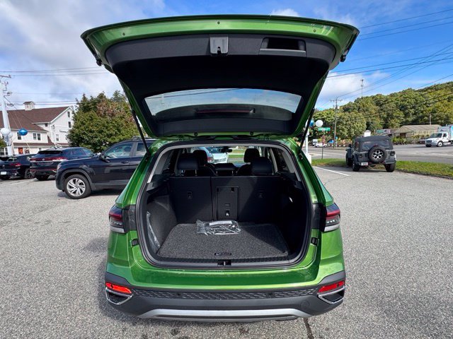 New 2027 Volkswagen Taos SEL AWD/4WD image 19