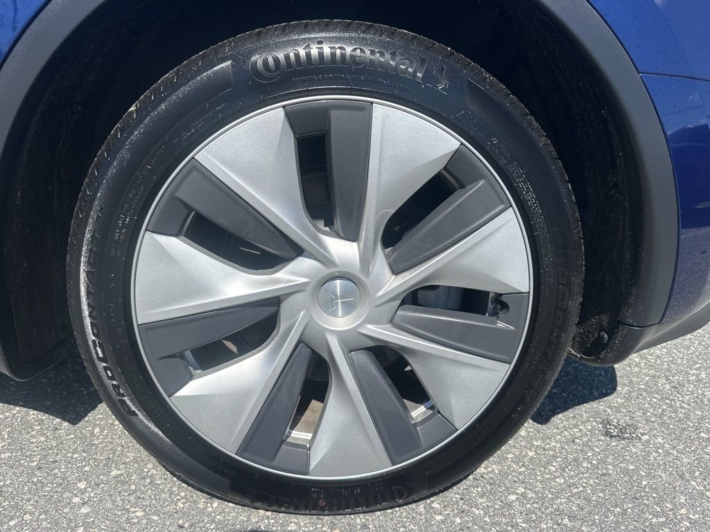 Used 2024 Tesla Model Y Long Range image 31