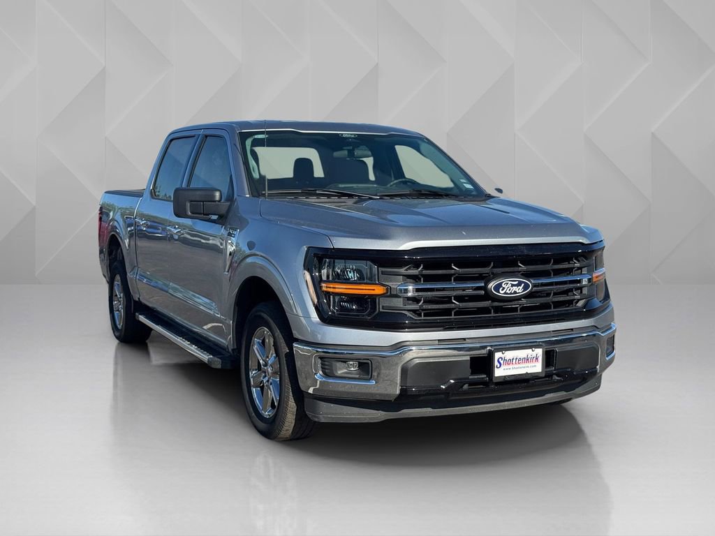 Used 2025 Ford F150 XLT w/ Equipment Group 301A Standard image 3