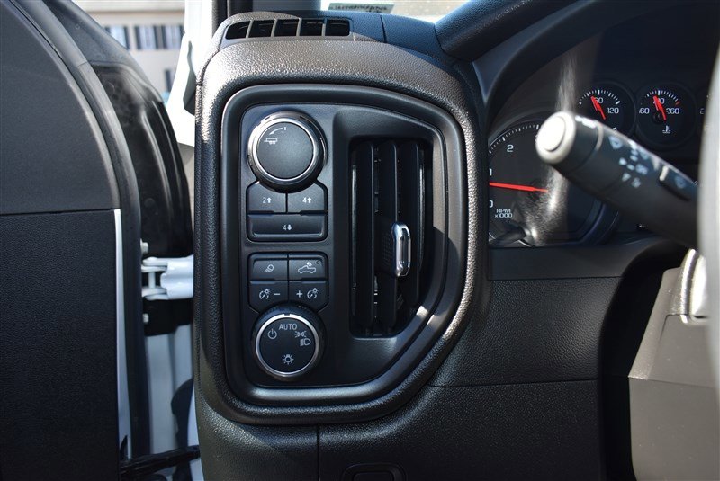 Used 2024 Chevrolet Silverado 3500 W/T image 13