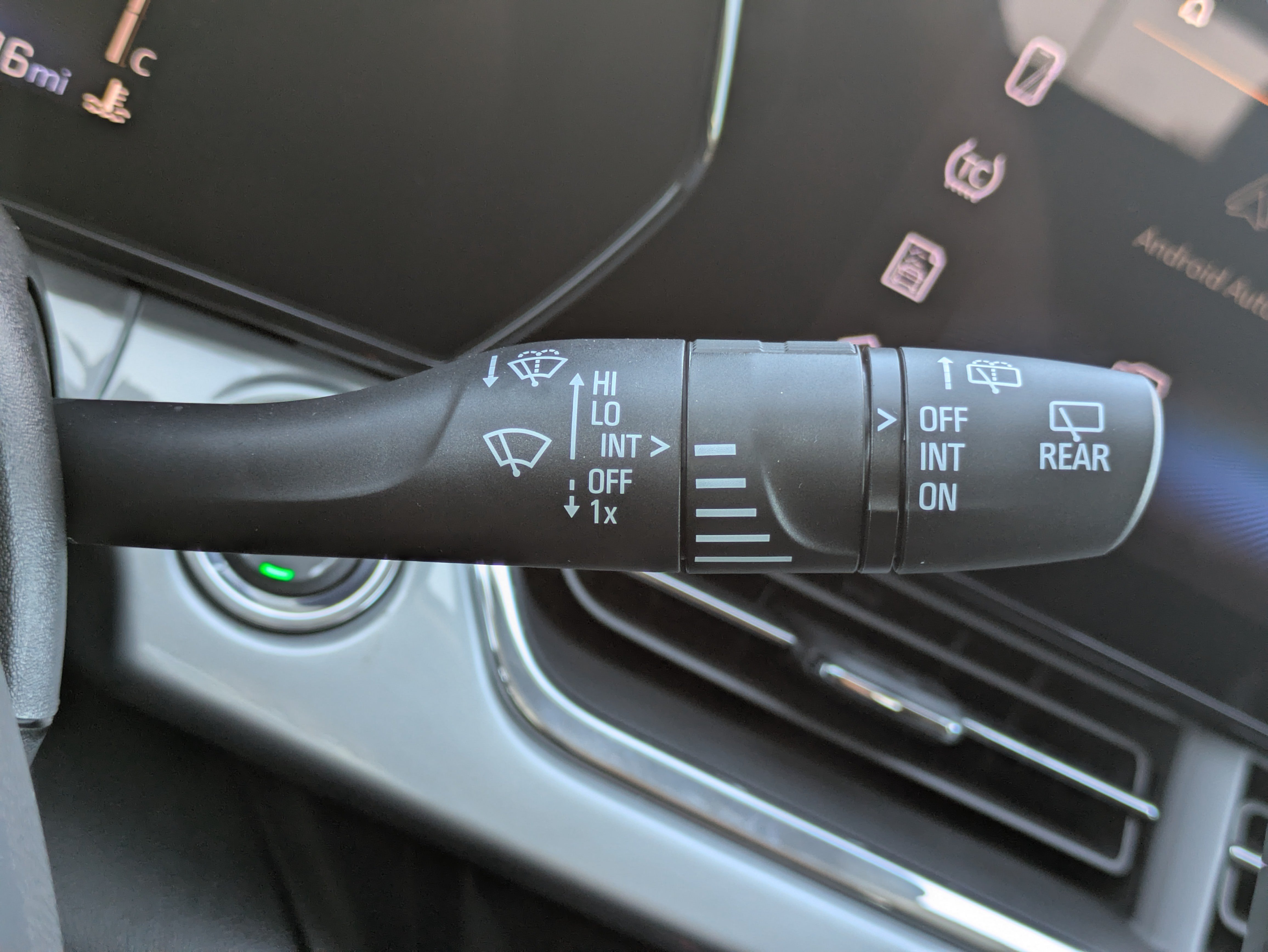 New 2025 Chevrolet Trax LT w/ Driver Confidence Package FWD image 19