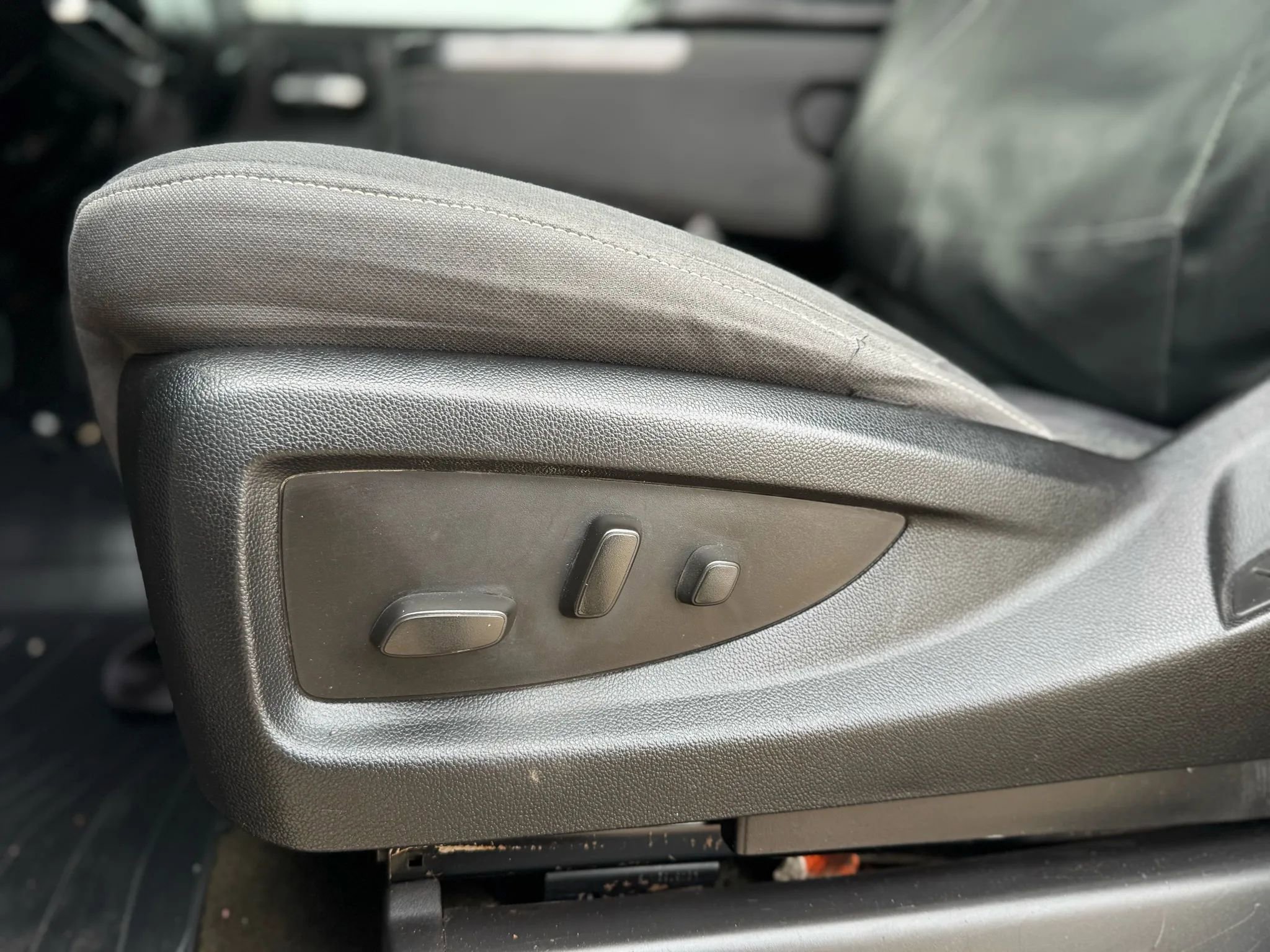 Used 2015 Chevrolet Silverado 1500 LT w/ LT Fleet Convenience Package image 12