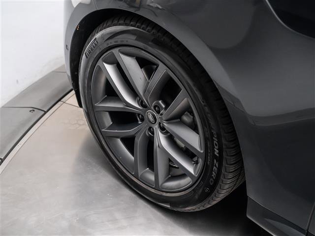 Used 2024 Land Rover Range Rover Sport SE AWD/4WD image 10