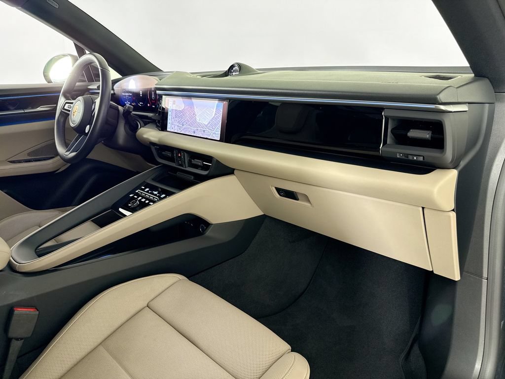 Certified 2024 Porsche Macan 4 Electric AWD/4WD image 13
