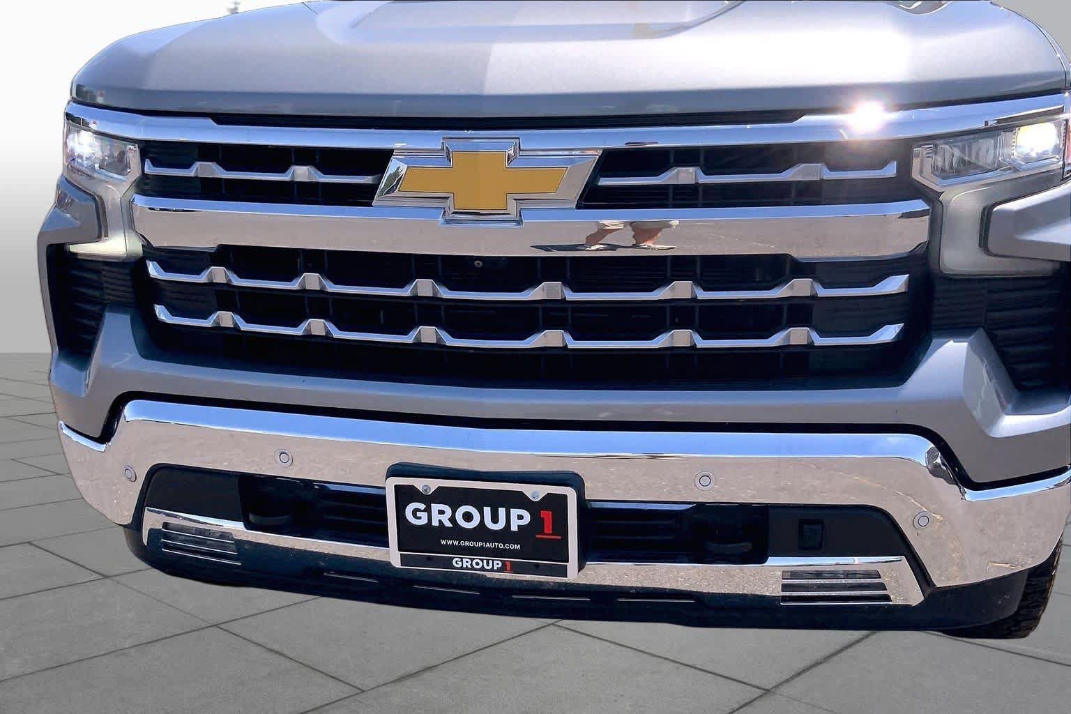 Used 2023 Chevrolet Silverado 1500 LTZ w/ LTZ Premium Package AWD/4WD image 30