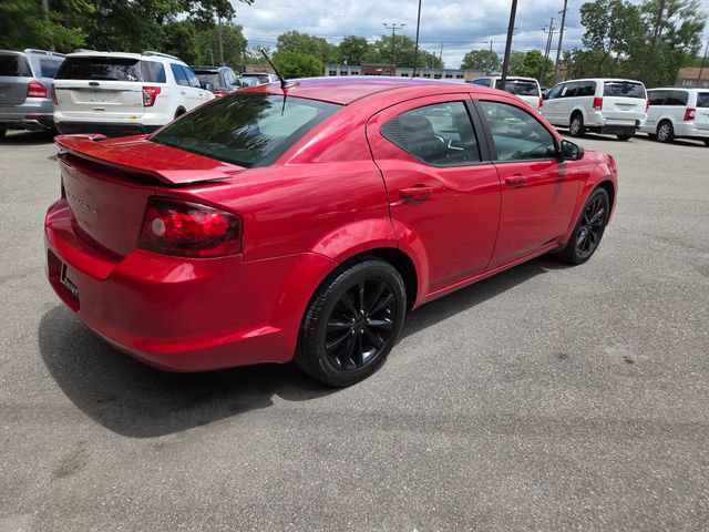 Used 2013 Dodge Avenger SE w/ Blacktop Pkg FWD image 6