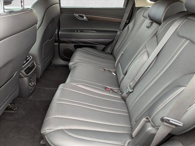 Used 2024 Genesis GV80 2.5T image 18