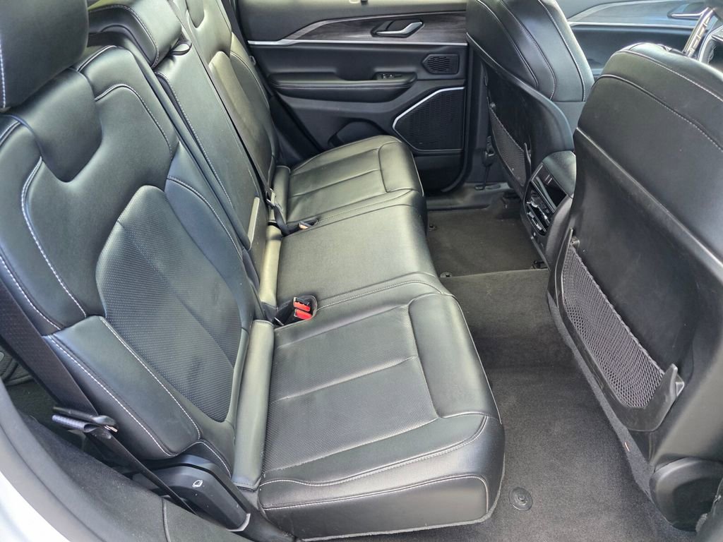 Used 2022 Jeep Grand Cherokee Limited 4xe w/ Luxury Tech Group II image 26