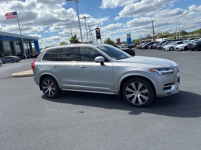 Used 2023 Volvo XC90 B6 Ultimate w/ Protection Package Premier image 3