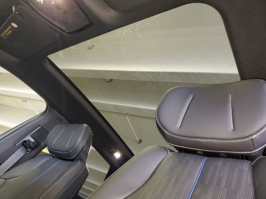 New 2026 Cadillac Lyriq Sport RWD image 17