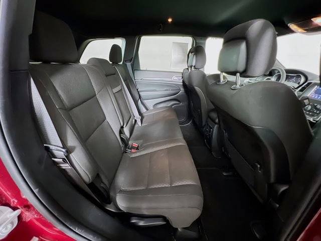 Used 2021 Jeep Grand Cherokee Laredo AWD/4WD image 37