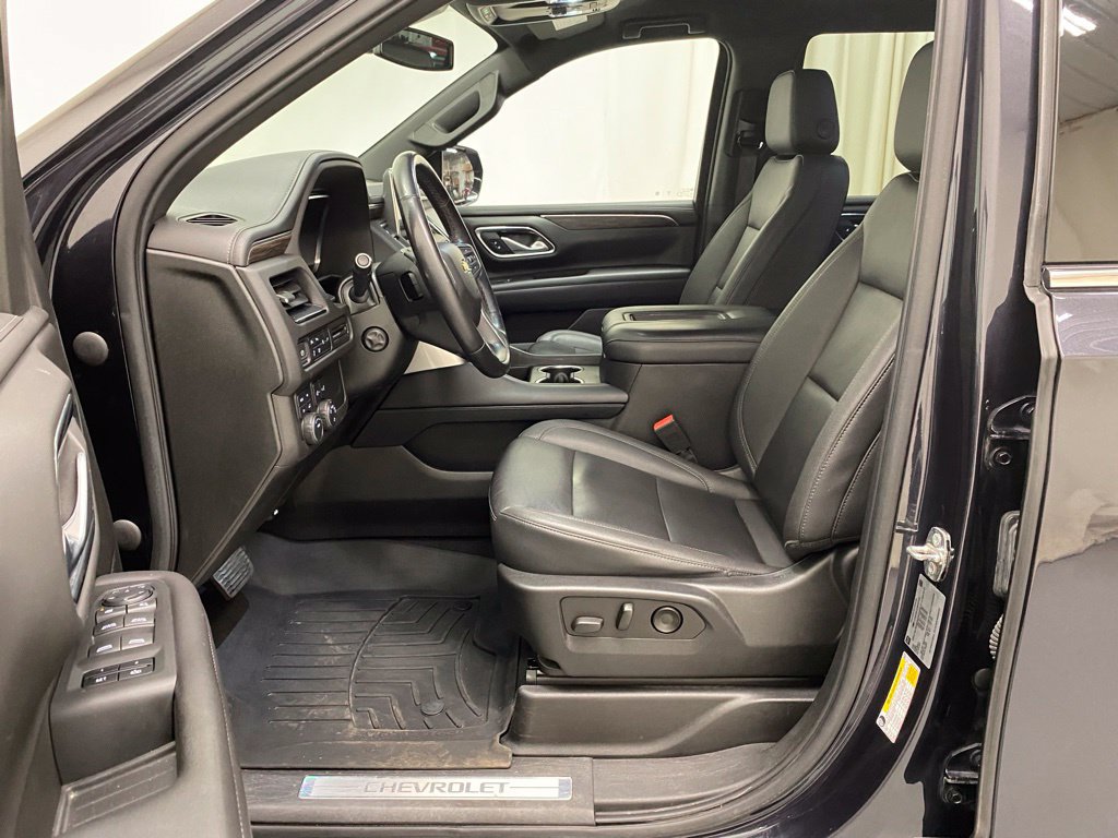 Used 2022 Chevrolet Tahoe LT w/ Luxury Package AWD/4WD image 14