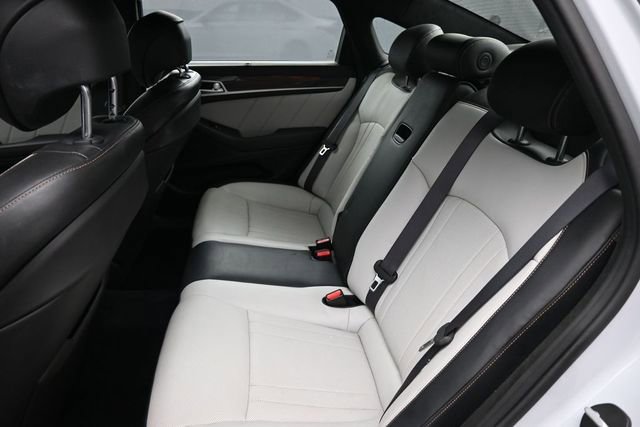 Used 2019 Genesis G80 3.3T Sport RWD image 17