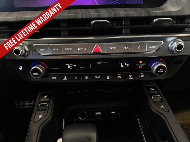 Used 2023 Kia Telluride AWD image 43