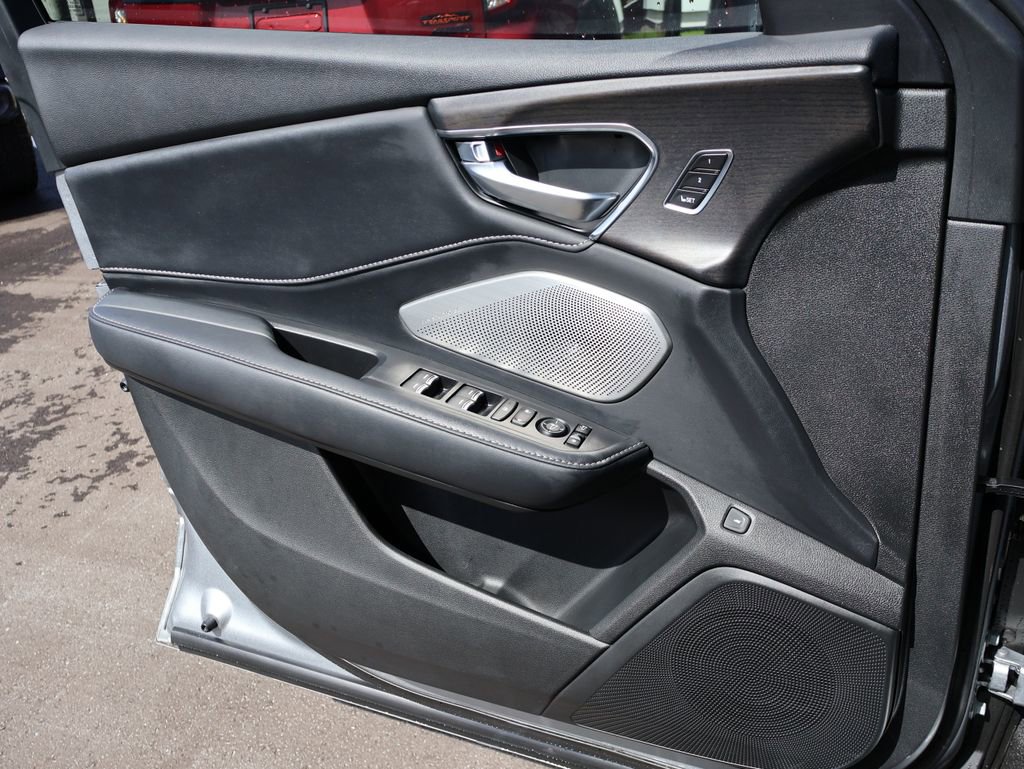 Used 2025 Acura RDX SH-AWD w/ Advance Package image 32