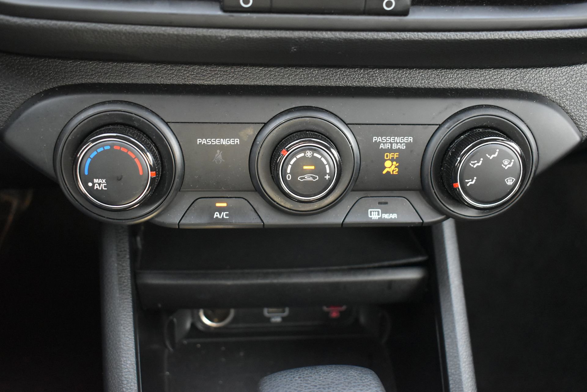 Used 2024 Kia Forte LXS image 27