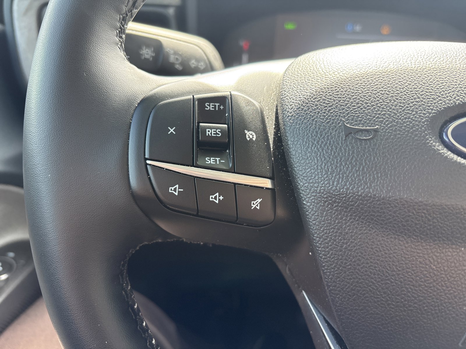 Used 2025 Ford Maverick XLT w/ Equipment Group 301A image 17