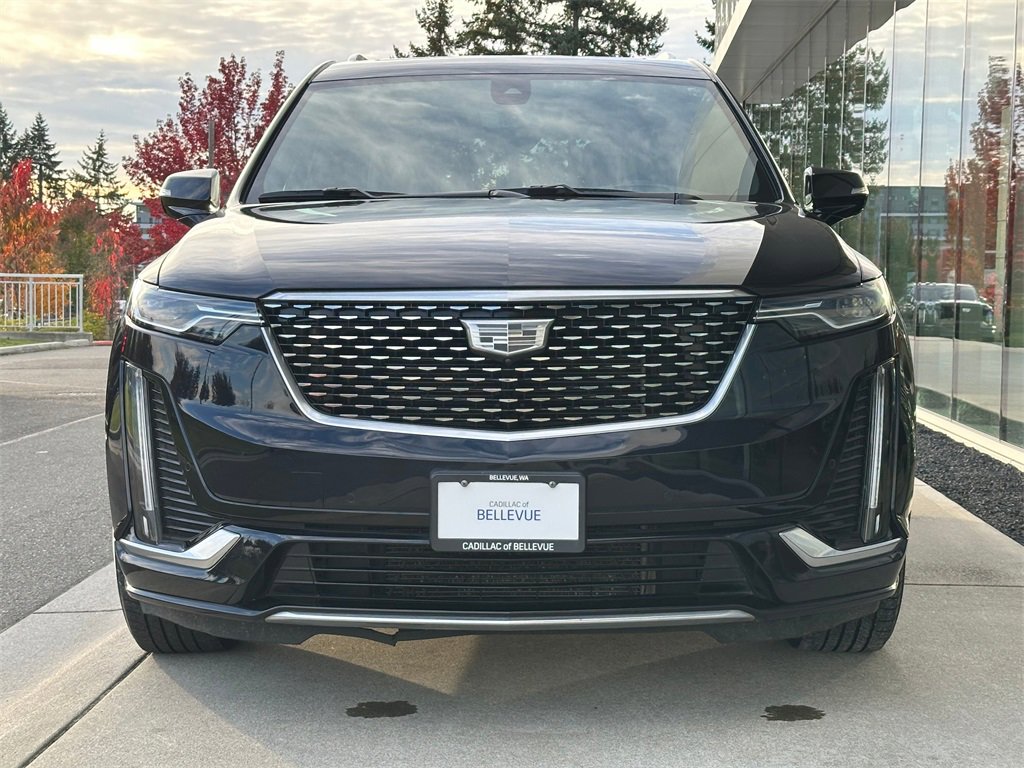 Used 2022 Cadillac XT6 Premium Luxury w/ LPO, Radiant Package image 8