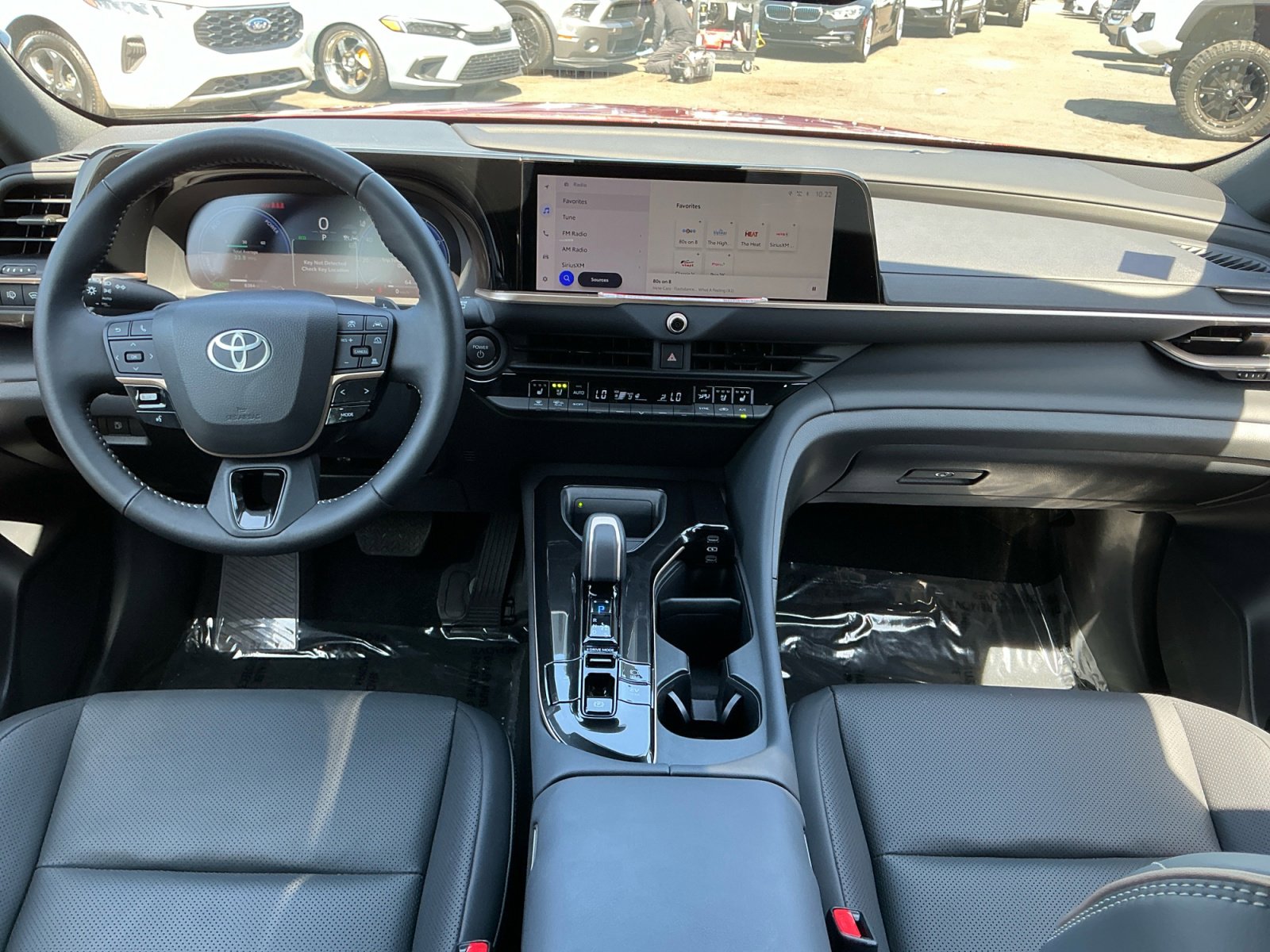 Used 2025 Toyota Crown Signia AWD/4WD image 15