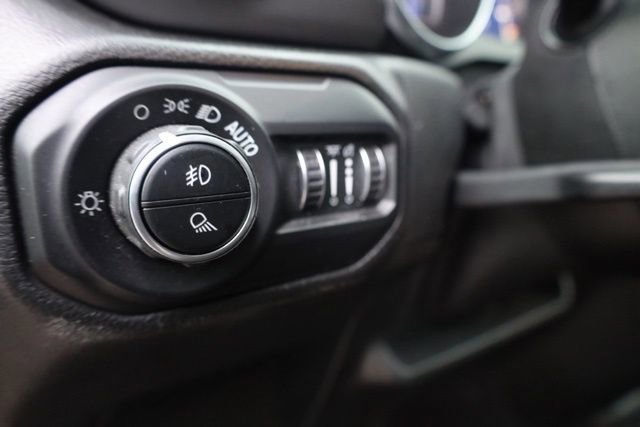 Used 2021 Jeep Gladiator Sport image 18