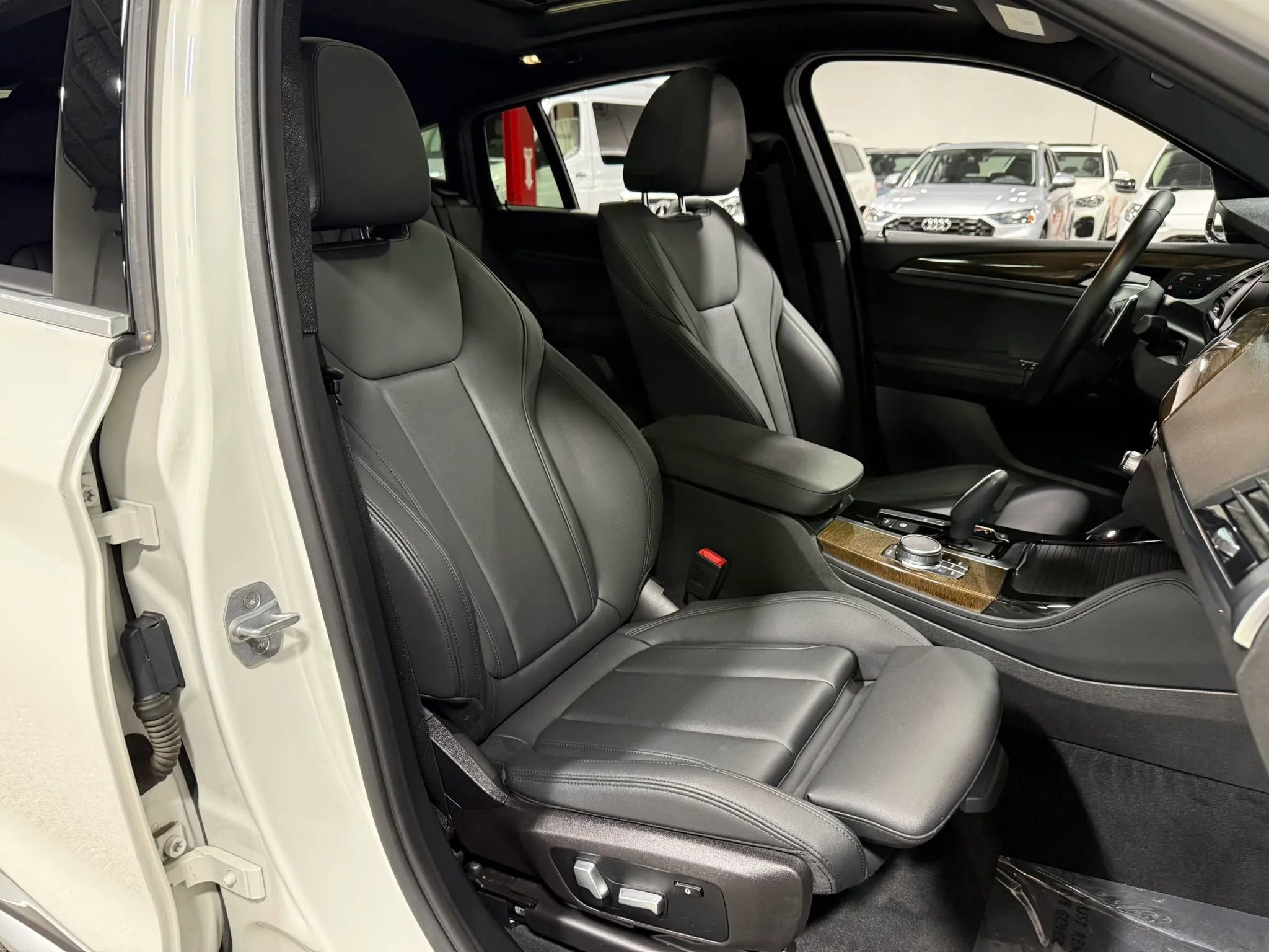 Used 2019 BMW X4 xDrive30i AWD/4WD image 51