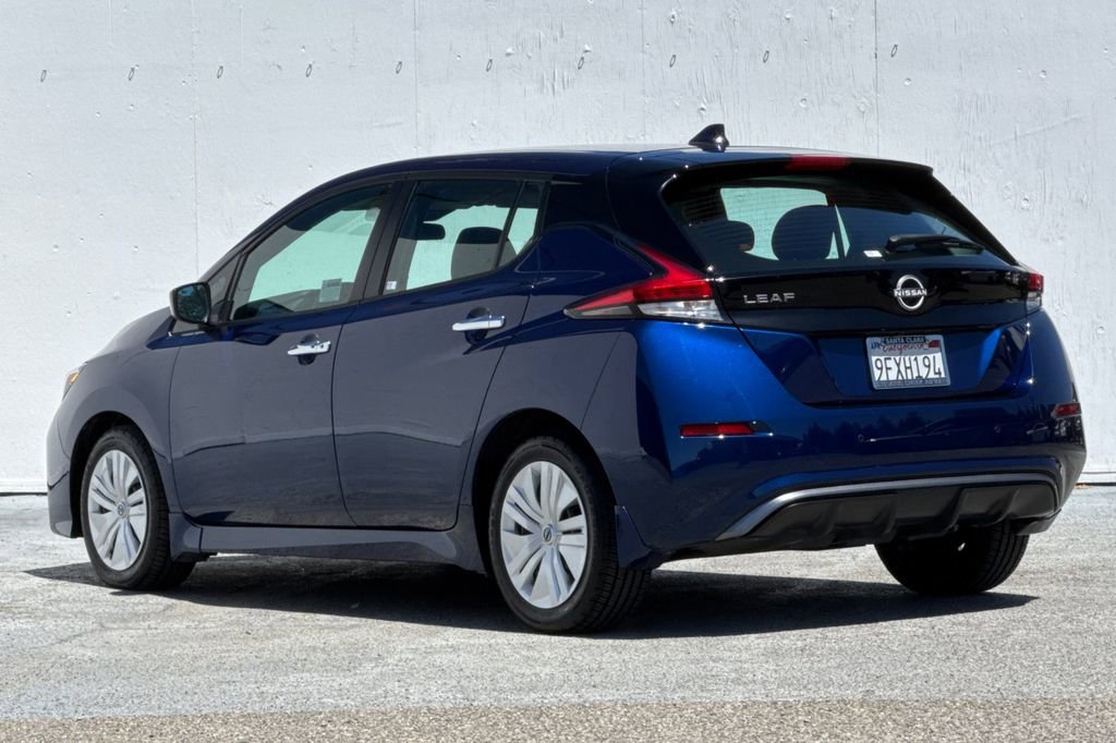 Used 2023 Nissan Leaf S FWD image 5