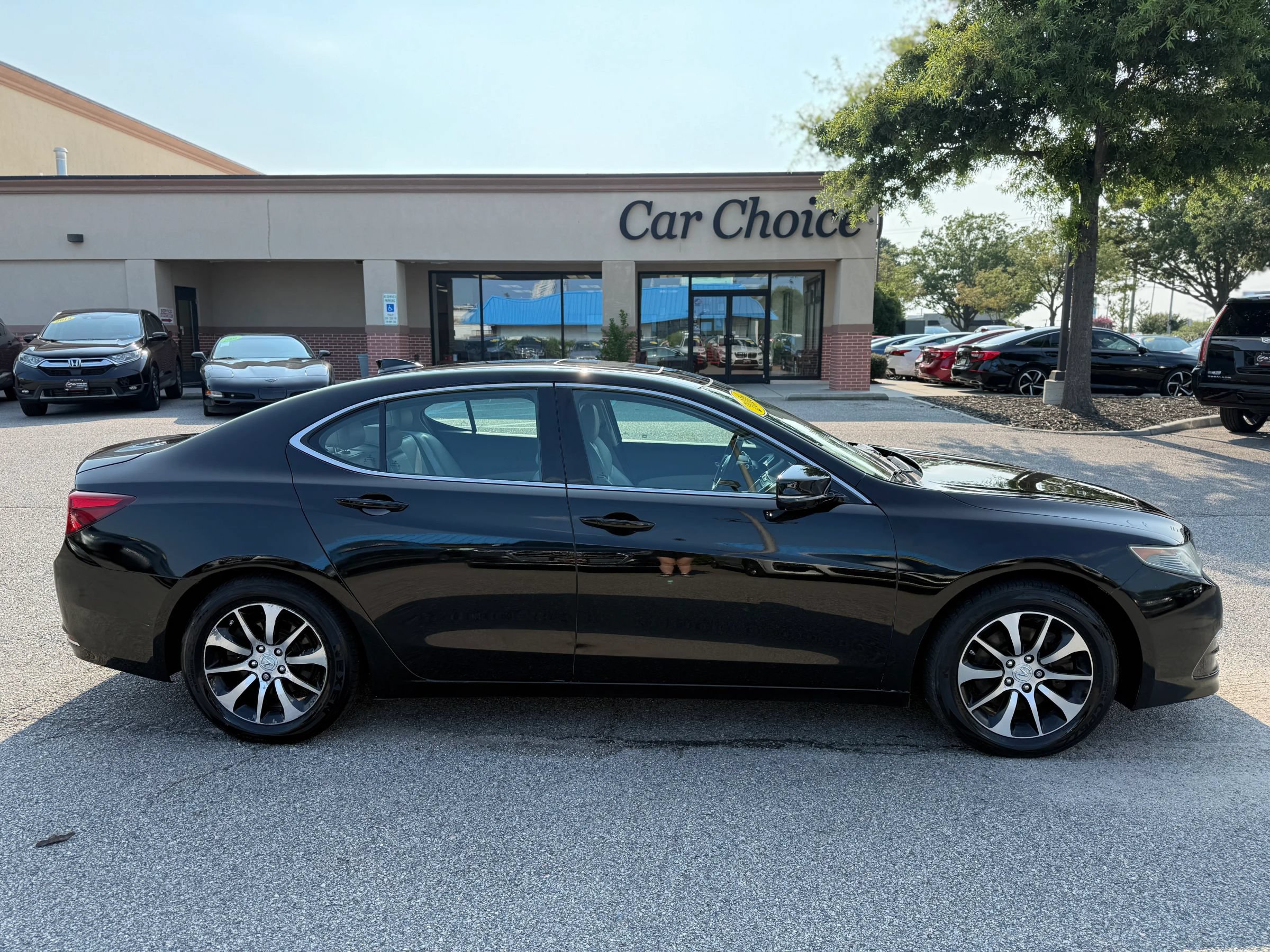 Used 2016 Acura TLX w/ Technology Package FWD image 7