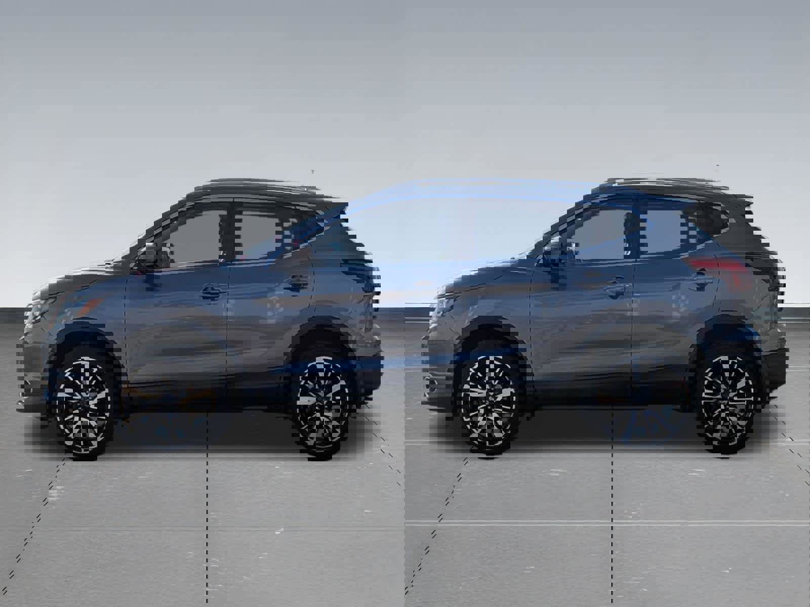 Used 2017 Nissan Rogue Sport SL w/ SL Premium Package image 2