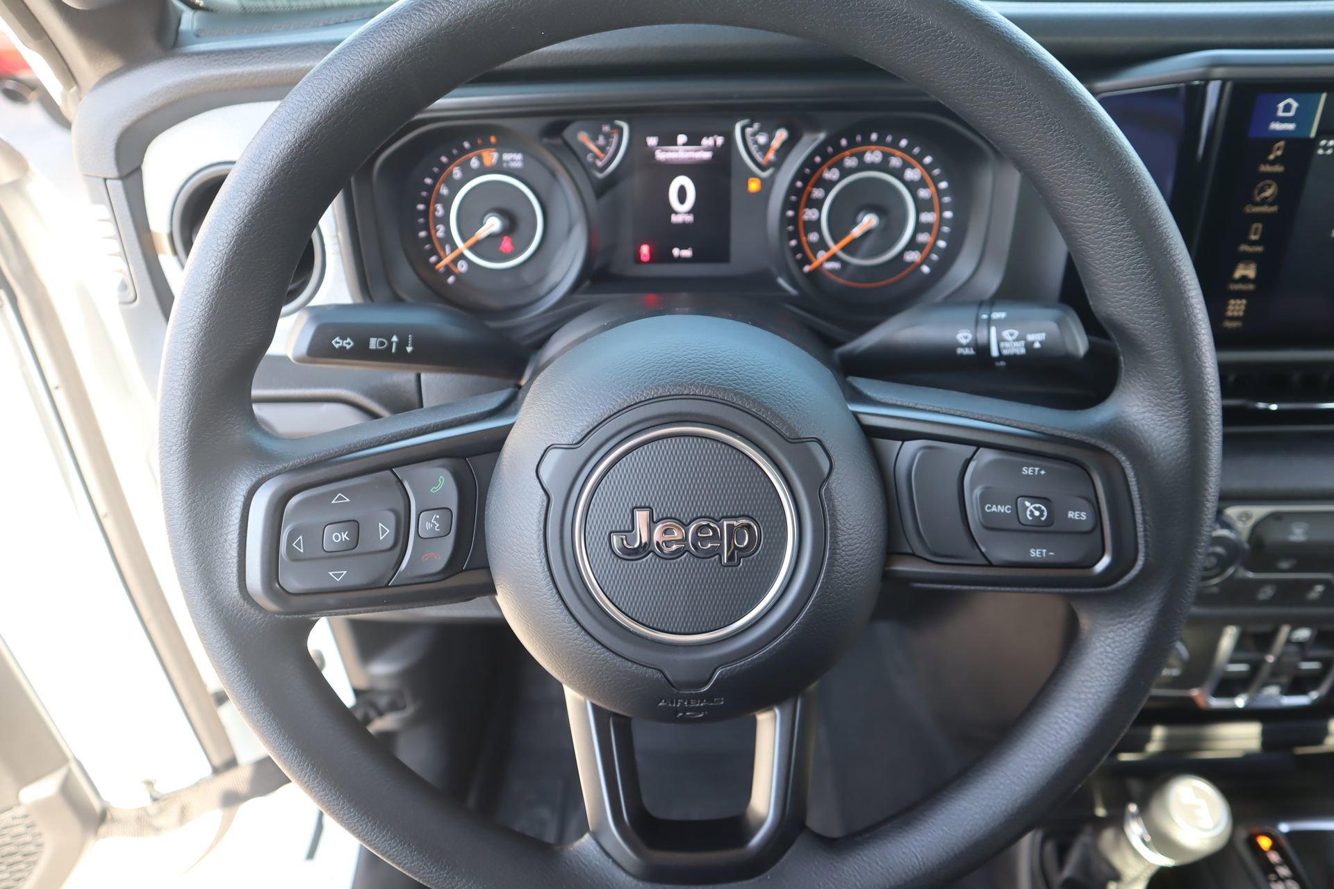New 2026 Jeep Gladiator Sport AWD/4WD image 3