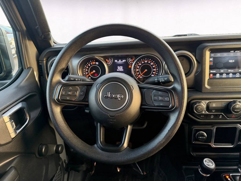 Used 2022 Jeep Gladiator Sport w/ Trailer Tow Package image 12