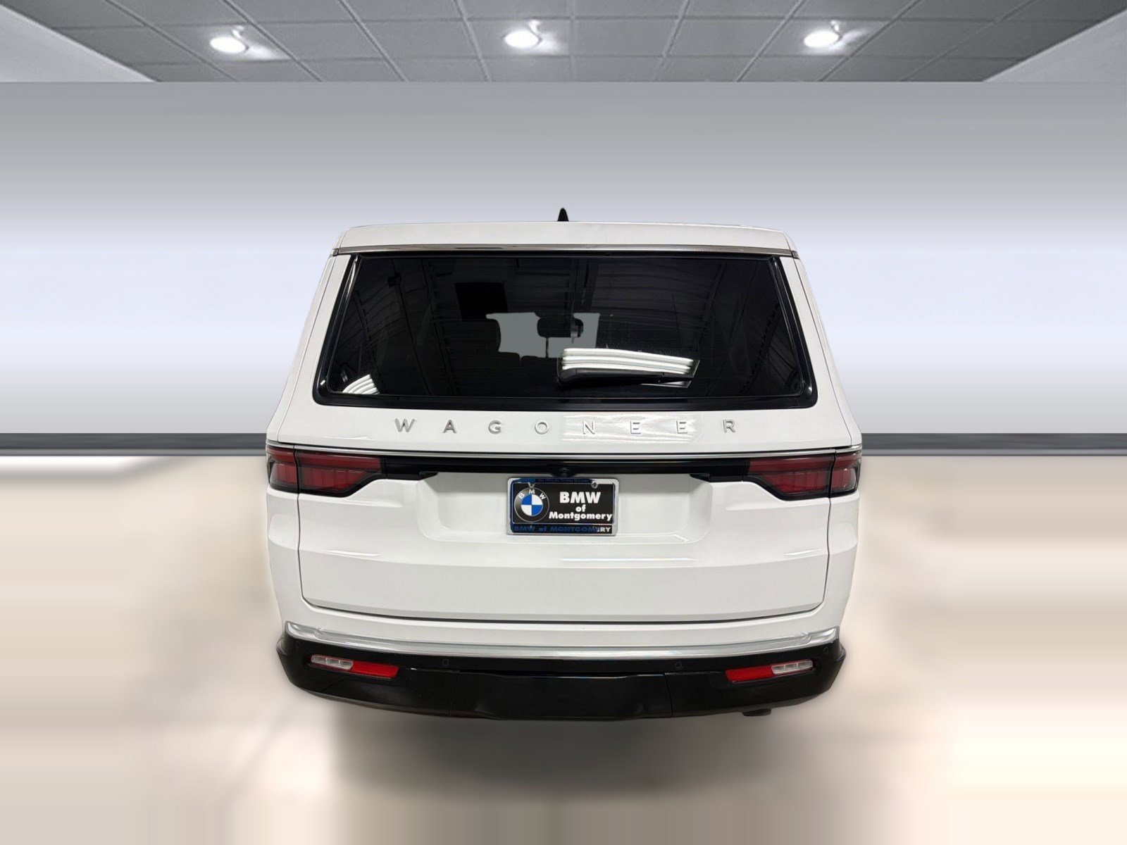 Used 2024 Jeep Wagoneer L Series II w/ Flexible Seating Group image 8